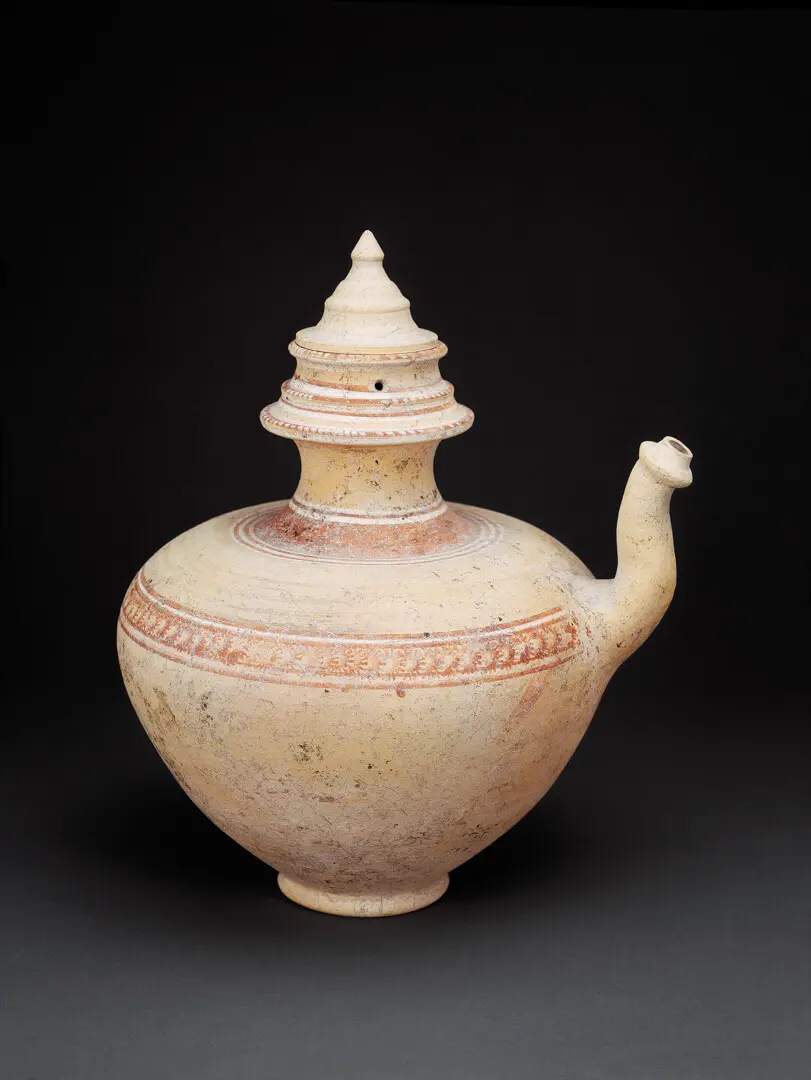 Jarro de água com tampa (Kendi) – Camboja, Terracota, pigmentos, Khmer, Período pré-Angkor, Séc.VIII ou anterior
