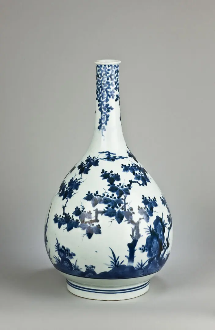 Saké bottle – Japan, Porcelain, underglaze blue, Arita ware, Edo period, ca. 1660–1680