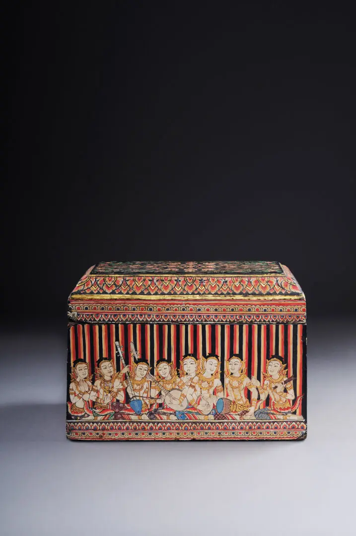 Box with apsara orchestra scenes – Thailand, Teak wood with polychrome and gilded decoration, Rattanakosin period, second half of the 19th century