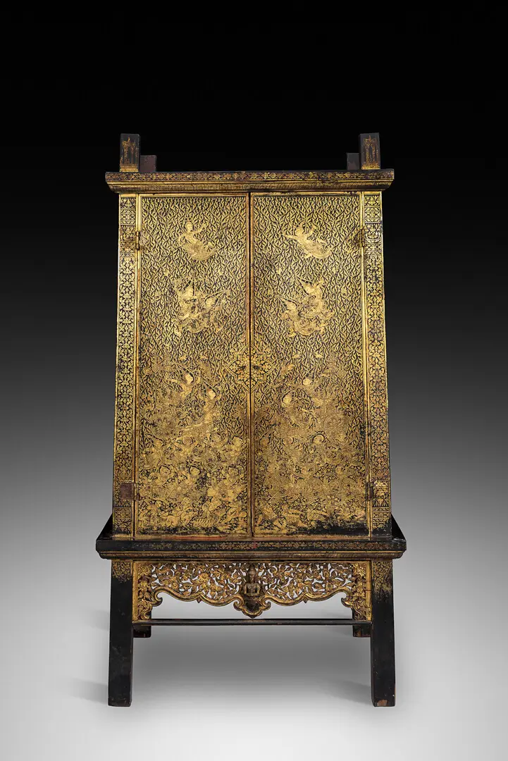 Armário de sutras – Tailândia, Madeira de teca, laca, ouro, Período Rattanakosin, Séc. XIX (início)
