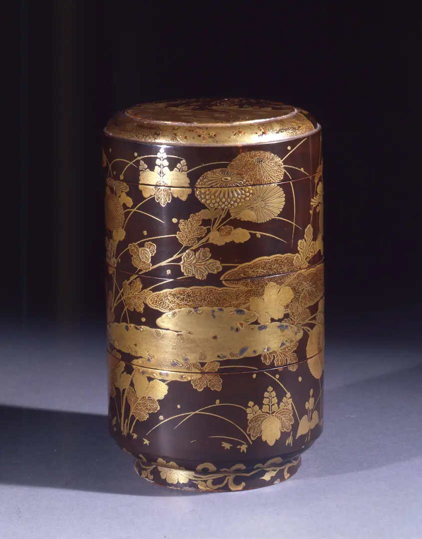 Caixa para alimentos (Kashiki) – Japão, Madeira, laca Kodai-ji, ouro, prata, concha, Período Momoyama, séc.XVI