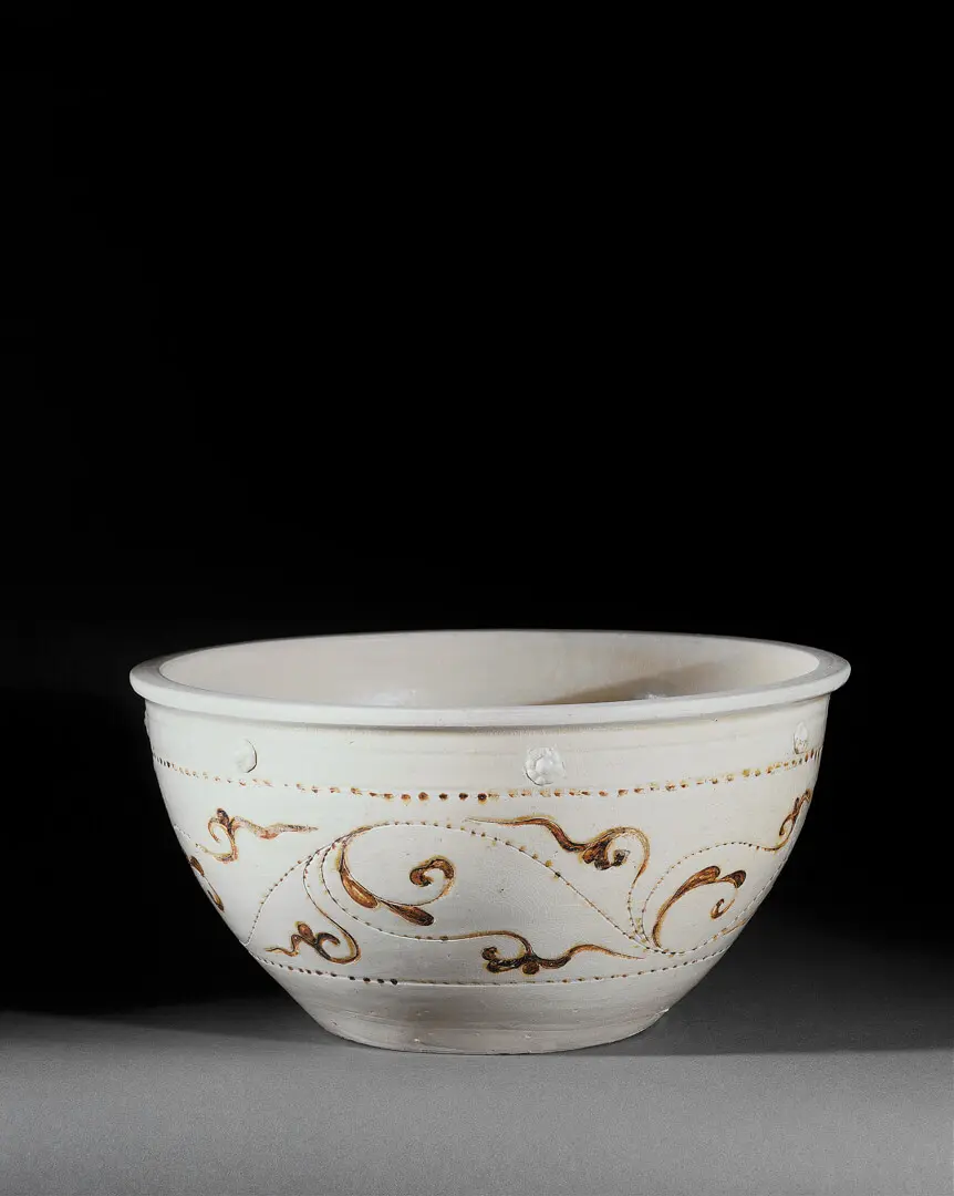 Taça – Vietname, Grés, vidrado, Thanh Hoa, Dinastia Tran, séc. XIII–XIV