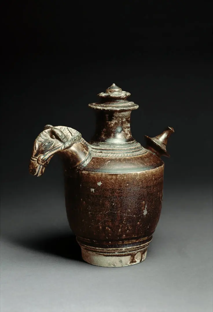 Water pot with cover (Kendi) – Cambodia, Stoneware, glazed, Khmer, Angkor period, 12th c.