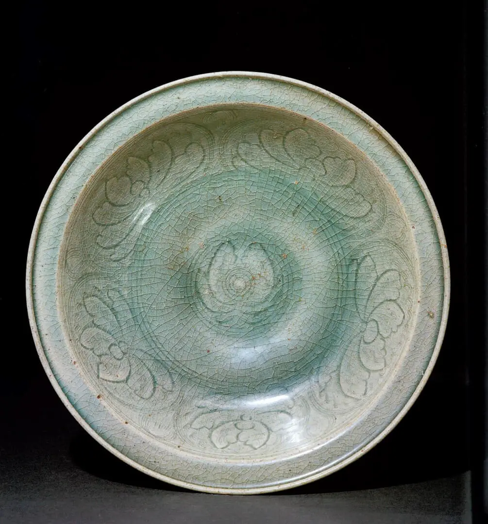 Dish – Thailand, Stoneware, celadon glaze, Sawankhalok, 15th c. (mid), CA-CFC.184