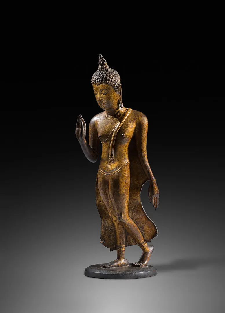 Figura de Buda Caminhando – Tailândia, Bronze, ouro, Escola Sukhothaischool, Séc. XIV