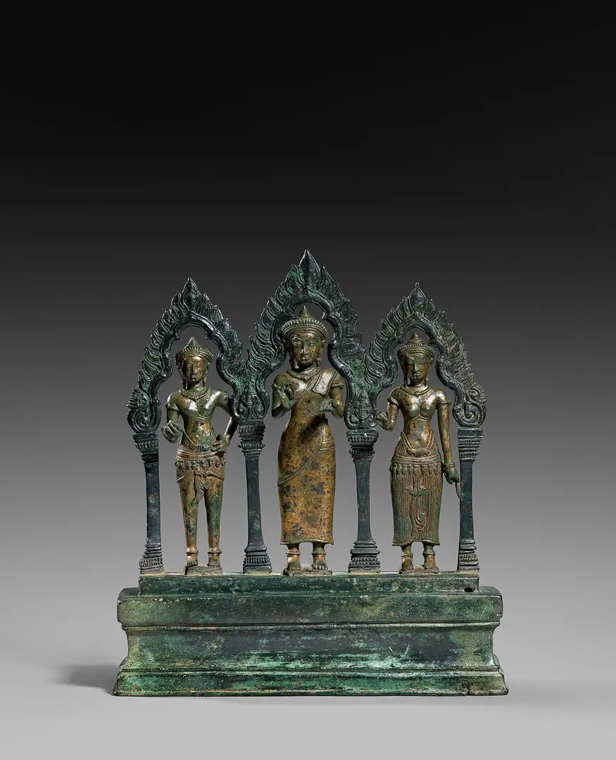Trindade budista – Camboja, Bronze, ouro, Khmer, Período Angkor, estilo Phimai,, Séc. XI