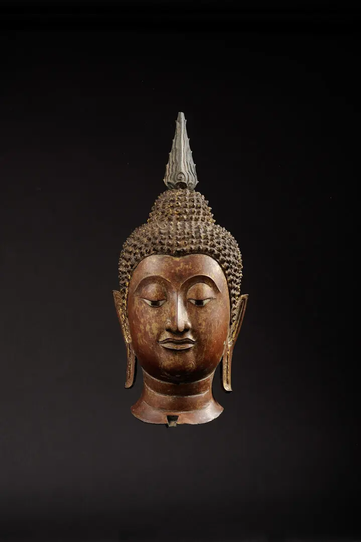 Cabeça de Buda Shakyamuni – Tailândia, Bronze, ouro, Escola de Sukhothai, Séc. XV (inícios)