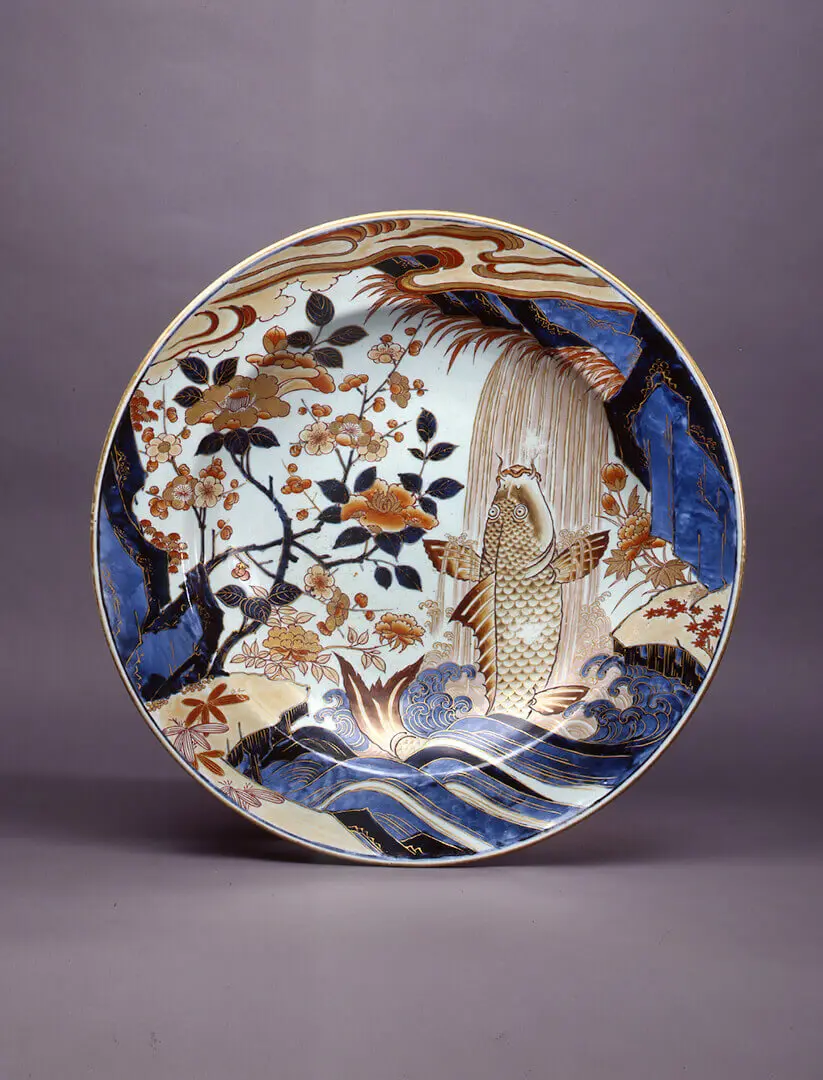 Charger – Japan, Porcelain, underglaze blue, overglaze enamels and gold, Imari ware, Edo period, 17th c. (late)